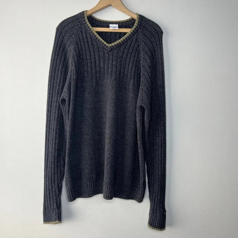 Columbia Vintage V-neck Sweater 100% Cotton Men’s Large Gray